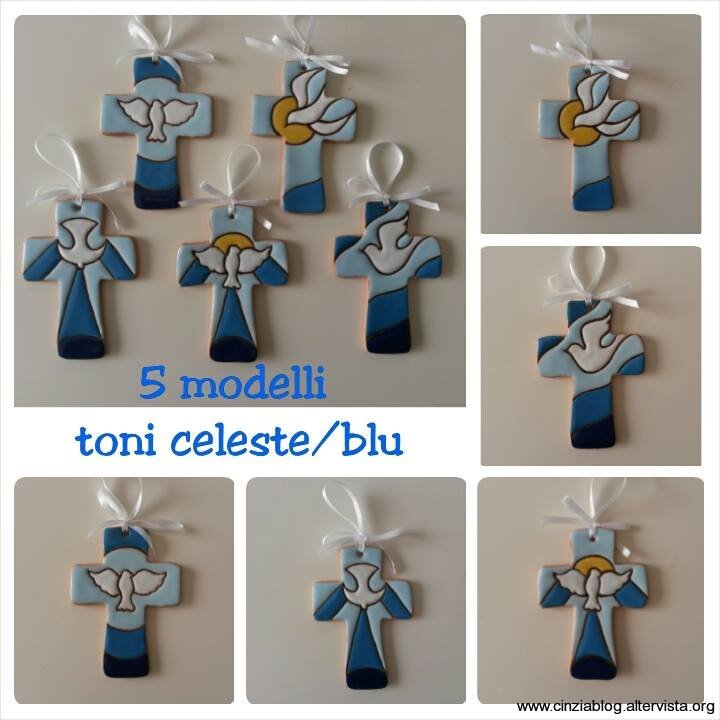5 modelli crocifissi toni celeste/blu
